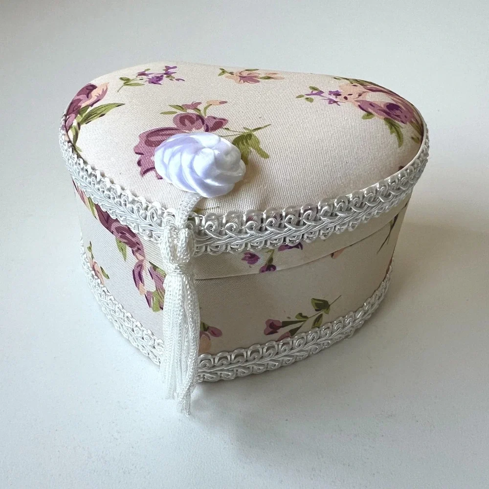 Vintage Floral Heart Shaped Trinket Box Jewelry Box Vanity Decor